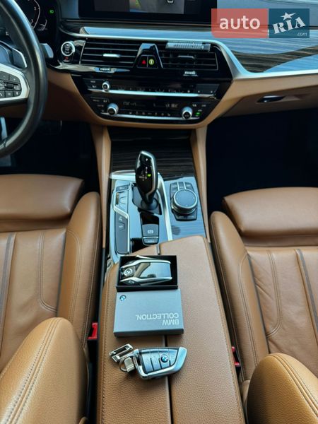 Седан BMW 5 Series 2019 в Черновцах