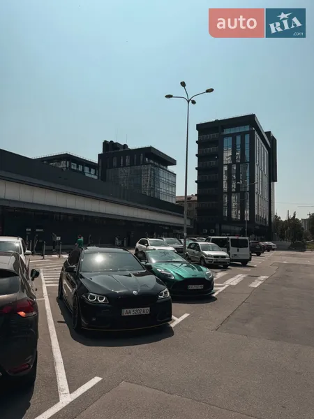 BMW 5 Series 2014 VIN WBA5L510X0G085507 фото оголошення 6 з 40