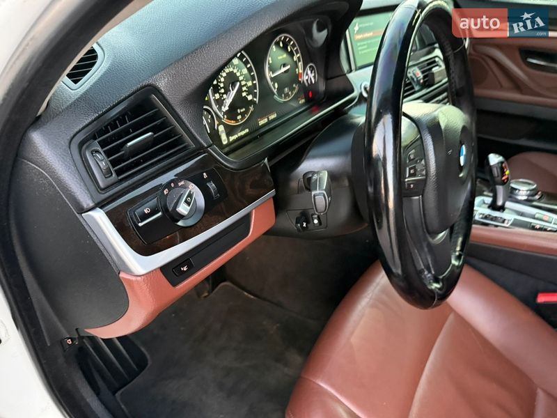 Седан BMW 5 Series 2015 в Ковеле