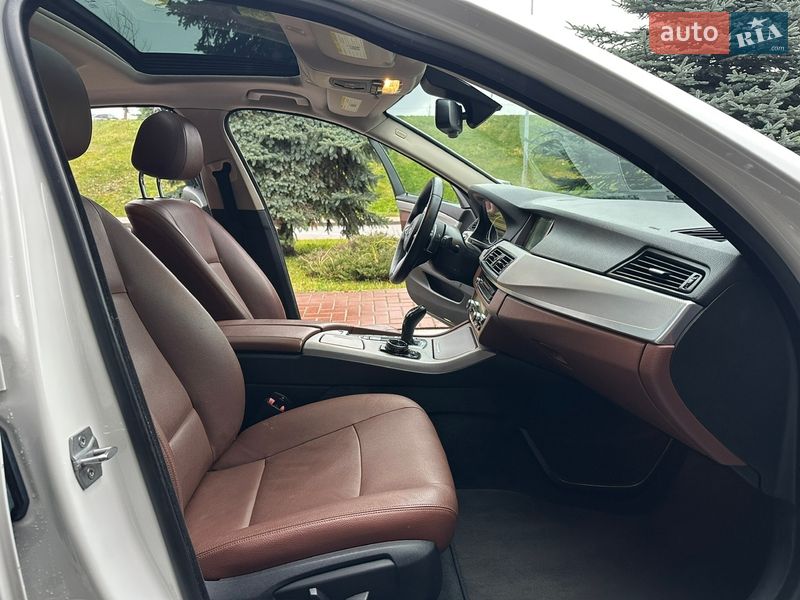 Седан BMW 5 Series 2016 в Киеве