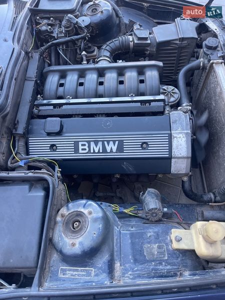 Седан BMW 5 Series 1992 в Одессе