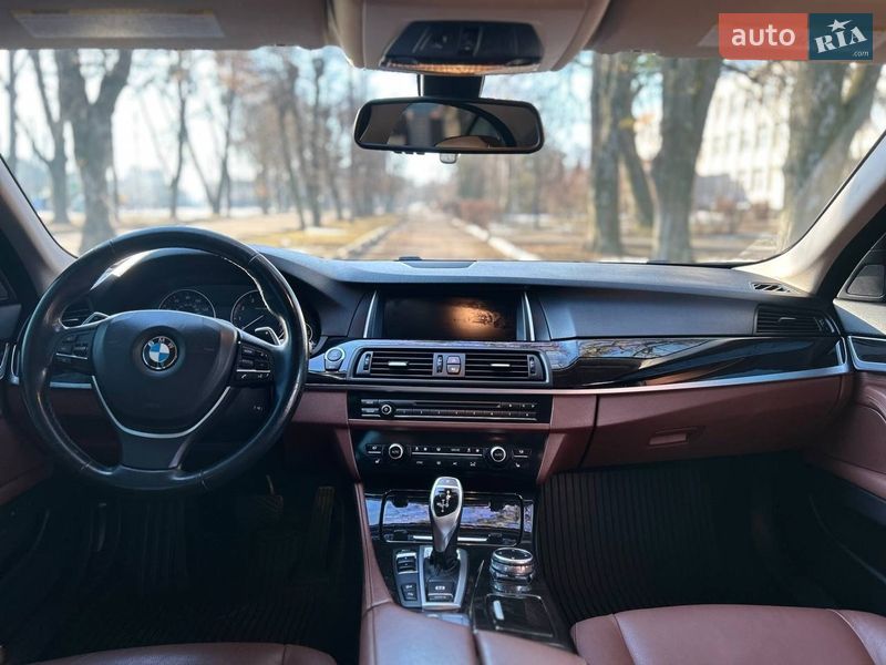Седан BMW 5 Series 2015 в Виннице