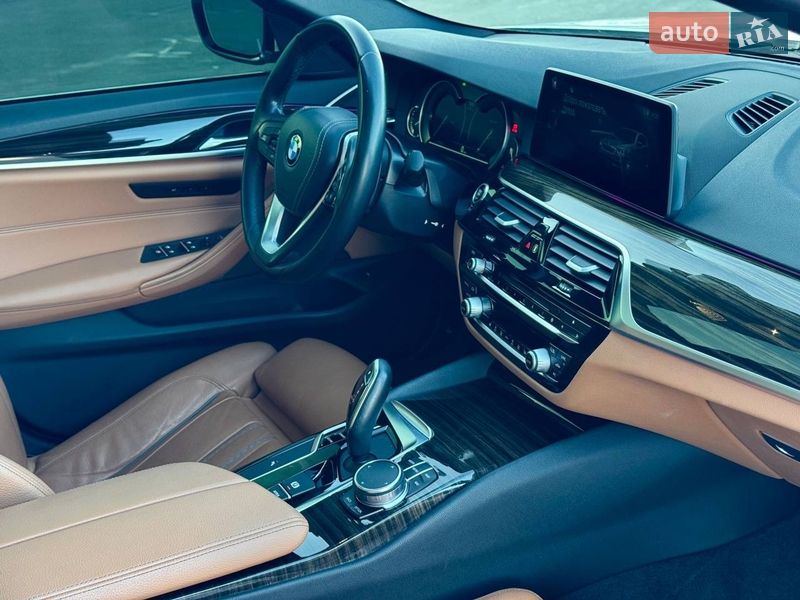 Седан BMW 5 Series 2018 в Киеве