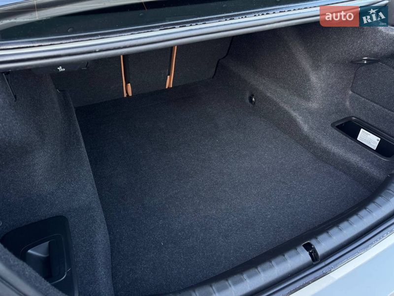 Седан BMW 5 Series 2018 в Киеве