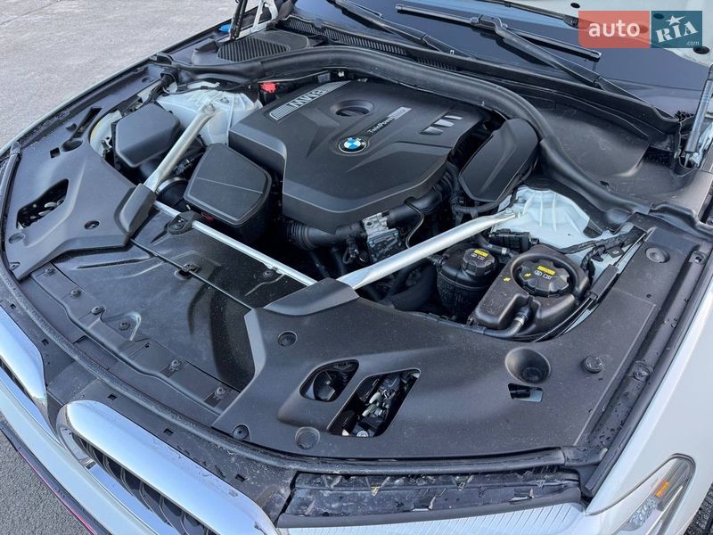 Седан BMW 5 Series 2018 в Киеве