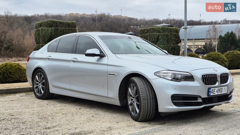 Седан BMW 5 Series 2013 в Дніпрі