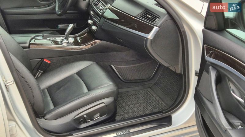 Седан BMW 5 Series 2013 в Дніпрі