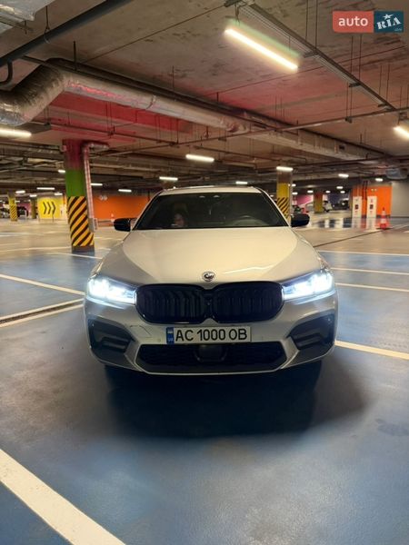 Седан BMW 5 Series 2018 в Нововолынске