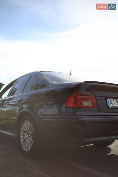 Седан BMW 5 Series 2001 в Буче
