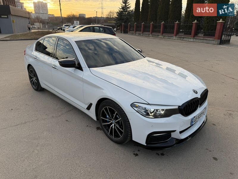 Седан BMW 5 Series 2017 в Львове