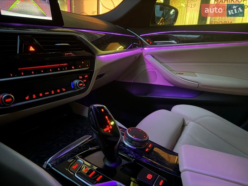 Седан BMW 5 Series 2017 в Львове