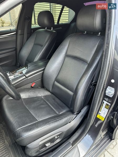 Седан BMW 5 Series 2013 в Ужгороде