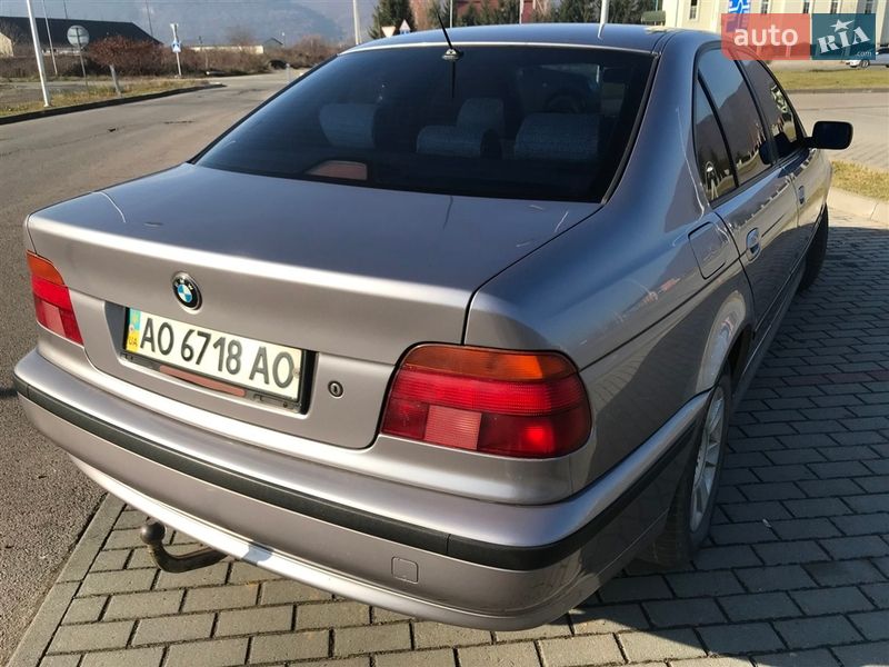 Седан BMW 5 Series 1998 в Хусте