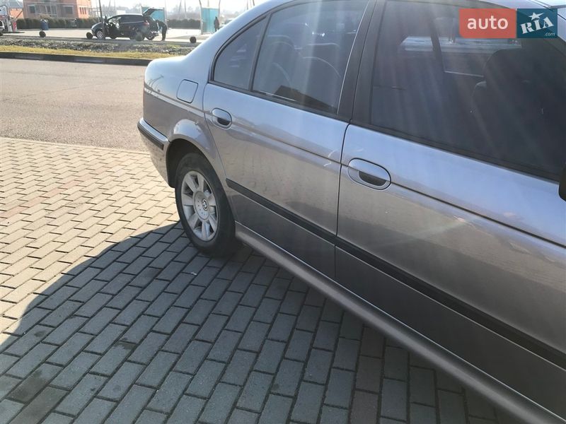 Седан BMW 5 Series 1998 в Хусте