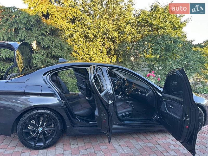 Седан BMW 5 Series 2015 в Тернополе