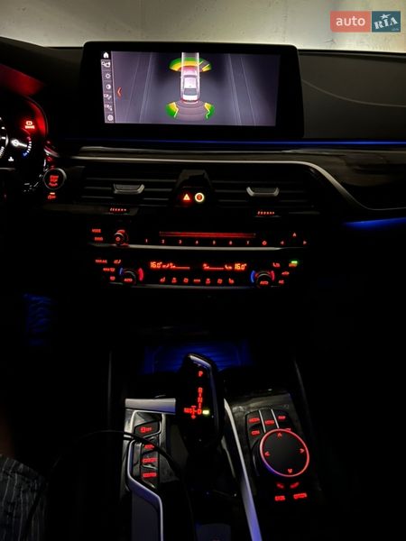 Седан BMW 5 Series 2019 в Львове