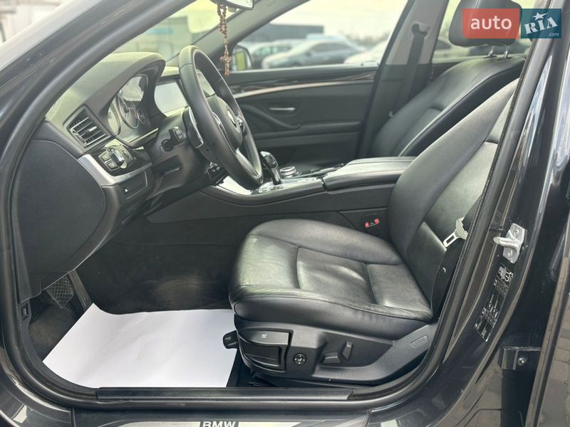 Седан BMW 5 Series 2013 в Ужгороде