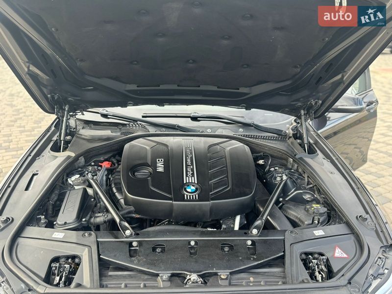 Седан BMW 5 Series 2013 в Ужгороде