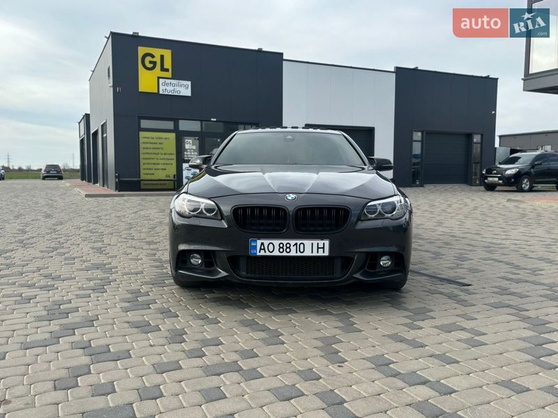 Седан BMW 5 Series 2013 в Ужгороде