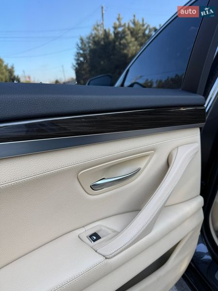 Седан BMW 5 Series 2015 в Днепре