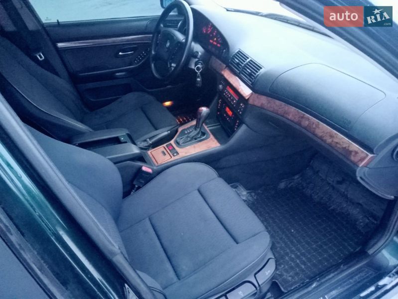 Седан BMW 5 Series 1998 в Самборе