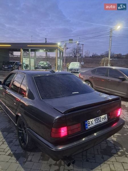 Седан BMW 5 Series 1994 в Львове