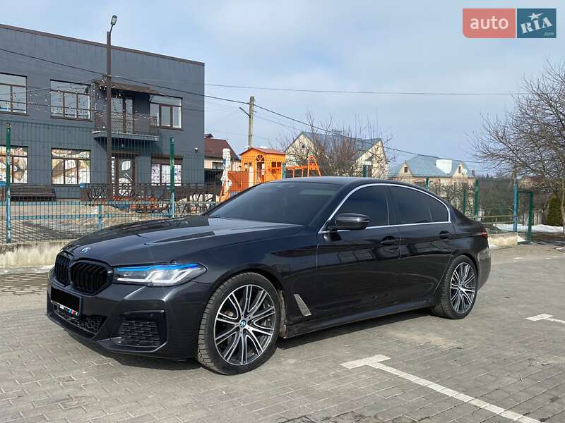 Седан BMW 5 Series 2017 в Ровно