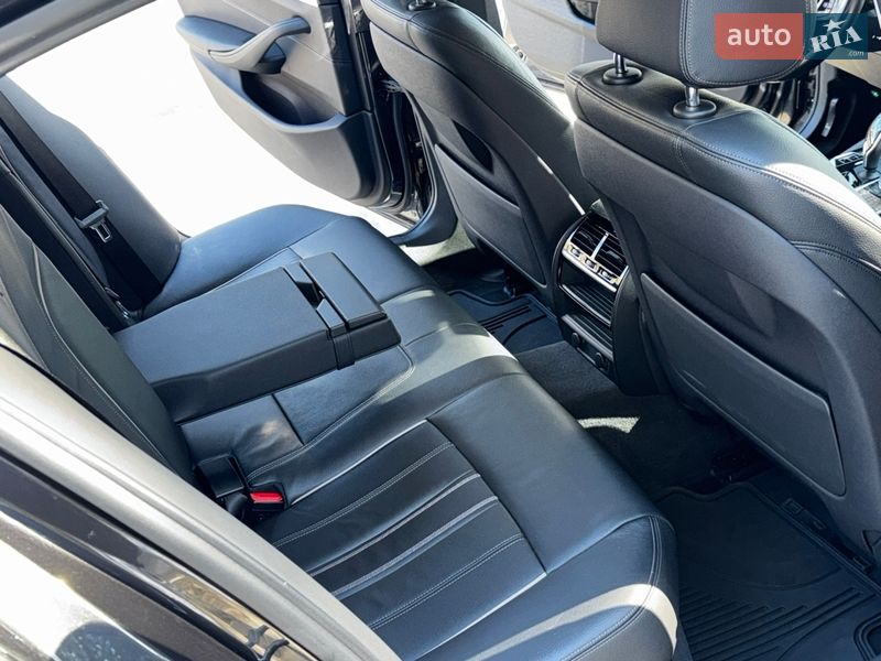Седан BMW 5 Series 2017 в Киеве