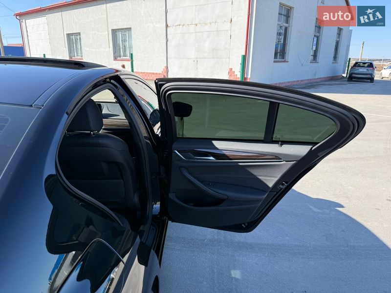 Седан BMW 5 Series 2020 в Тернополе