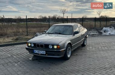 Седан BMW 5 Series 1993 в Луцке
