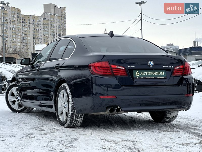 Седан BMW 5 Series 2012 в Киеве