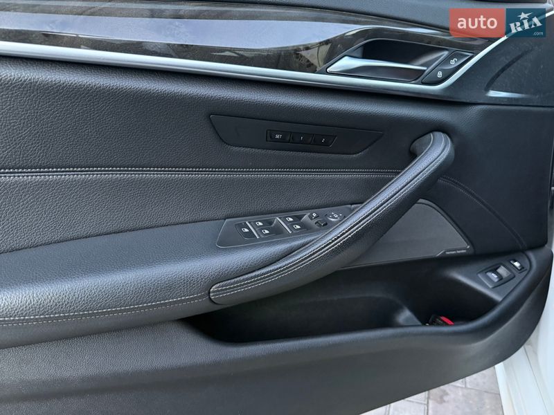 Седан BMW 5 Series 2018 в Виннице