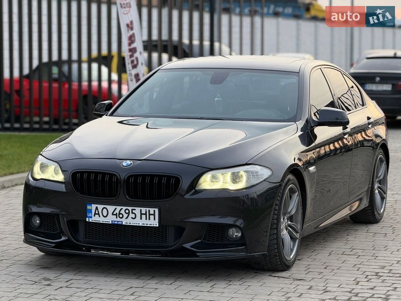 Седан BMW 5 Series 2013 в Ужгороде