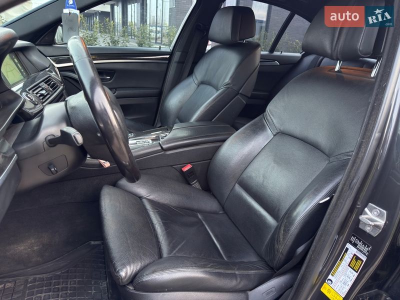 Седан BMW 5 Series 2013 в Ужгороде