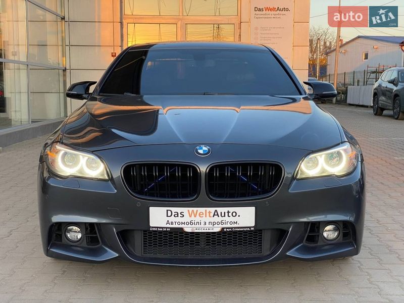 Седан BMW 5 Series 2015 в Черновцах