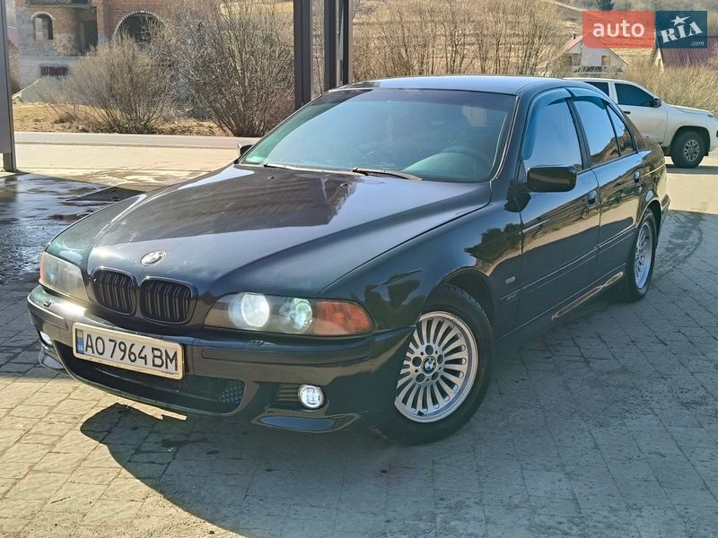 Седан BMW 5 Series 1998 в Воловце