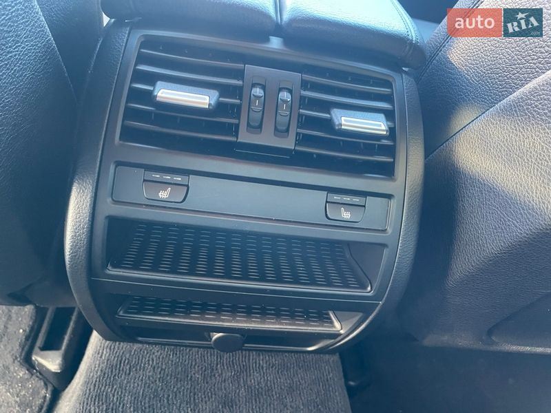 Седан BMW 5 Series 2015 в Городке