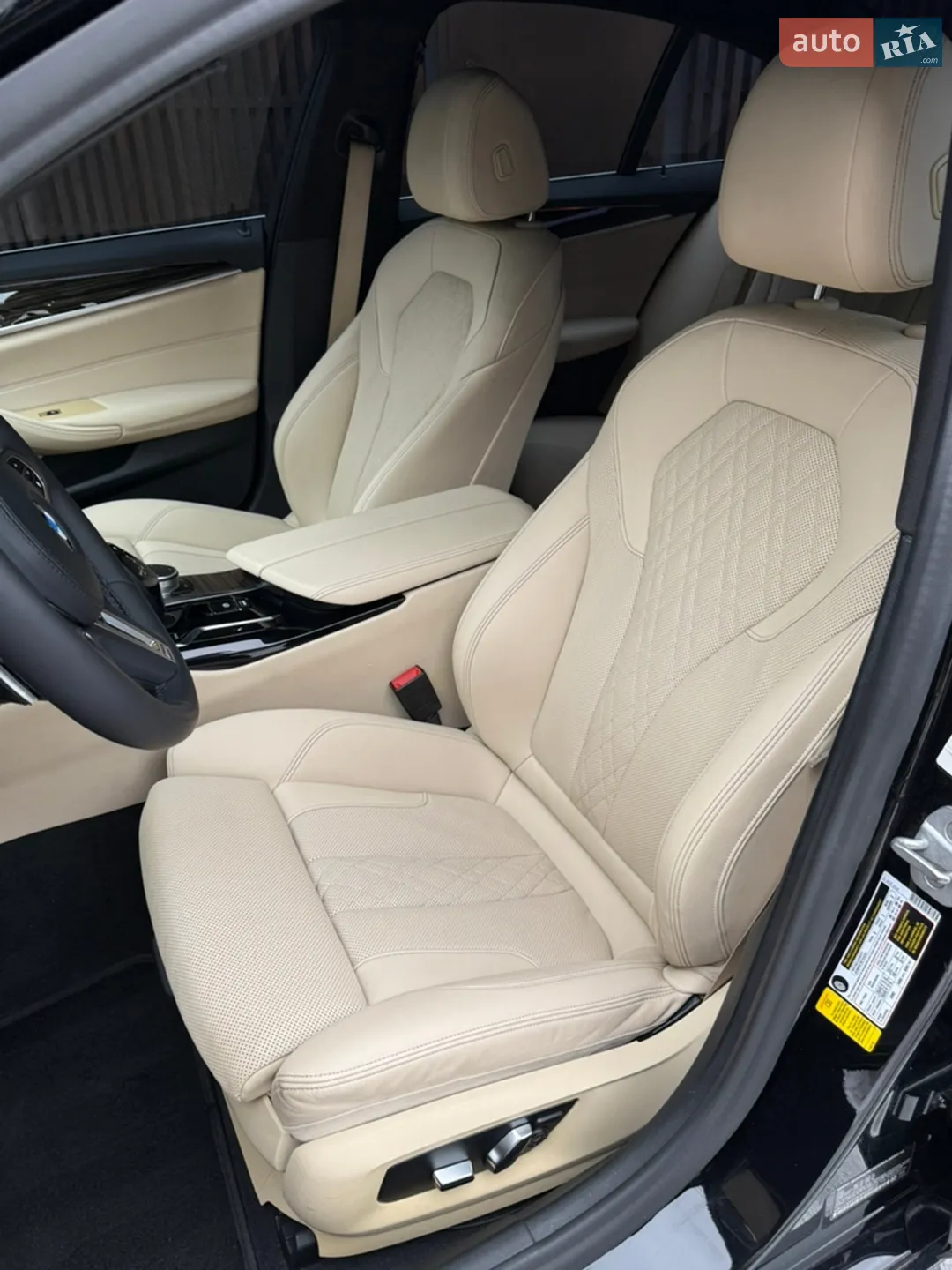 2020 BMW 5er - мініатюра 15