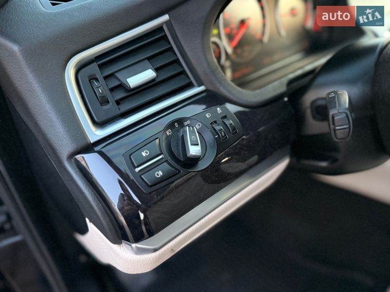 Лифтбек BMW 5 Series 2012 в Черновцах