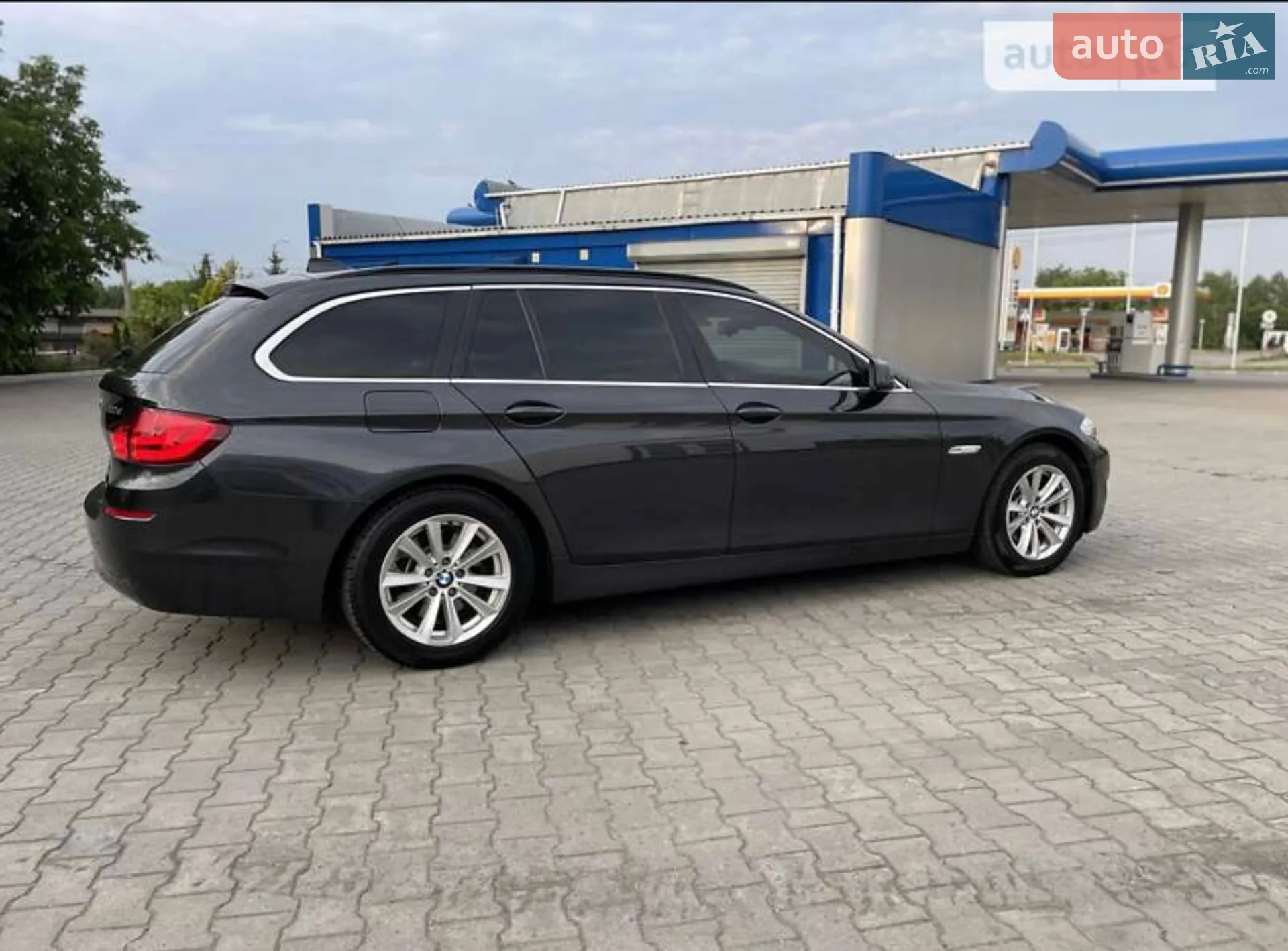 2010 BMW 5er - мініатюра 4