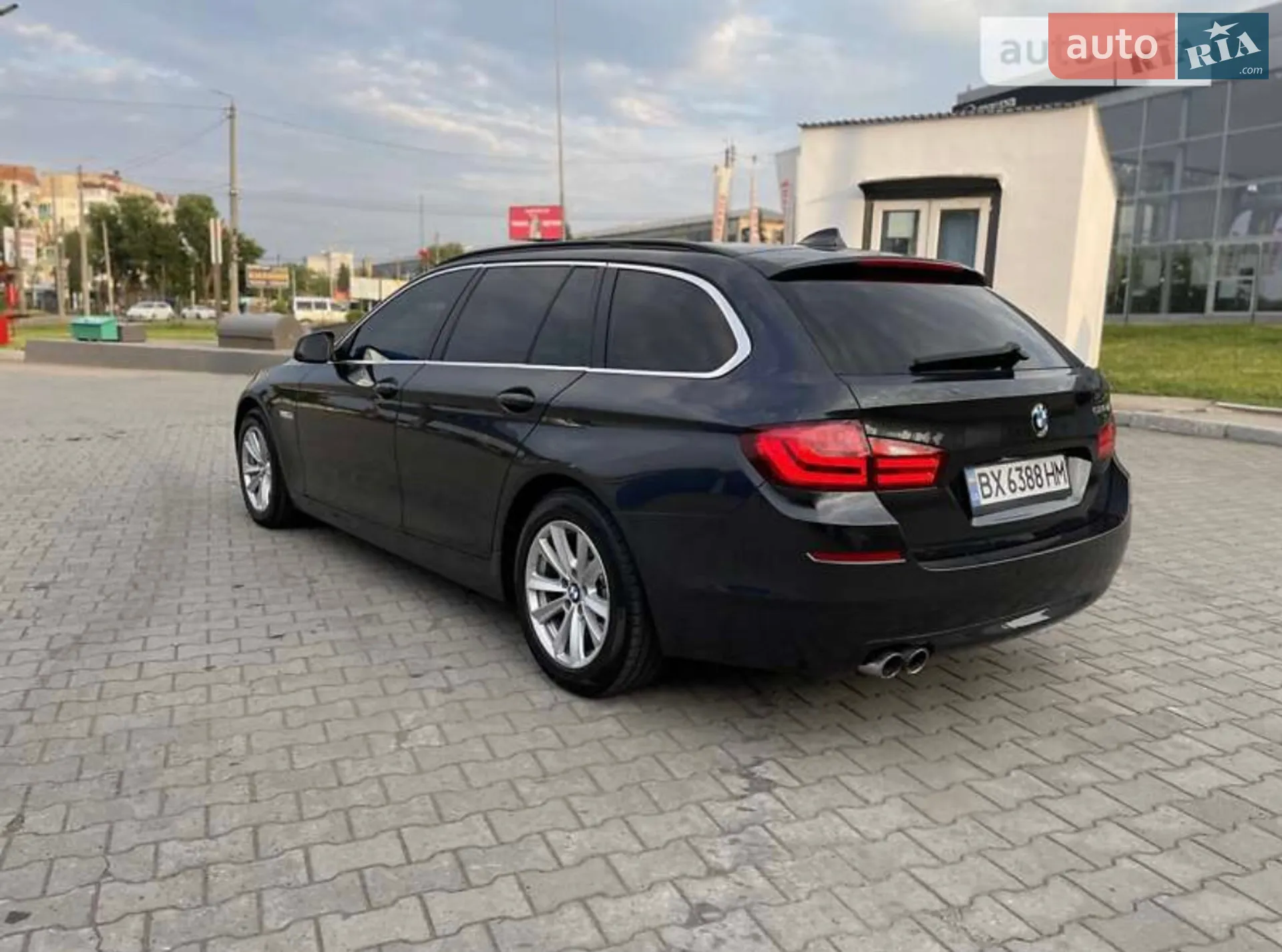 2010 BMW 5er - мініатюра 8