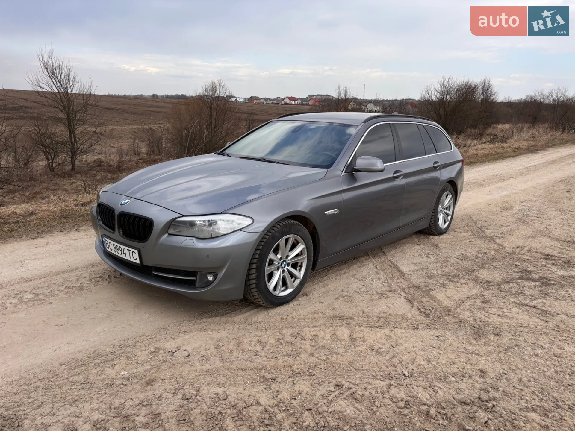 2011 BMW 5er - мініатюра 2