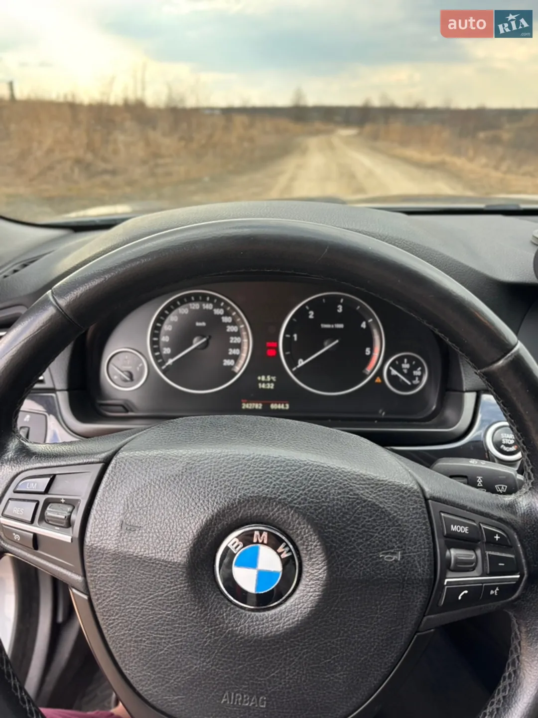 2011 BMW 5er - мініатюра 9