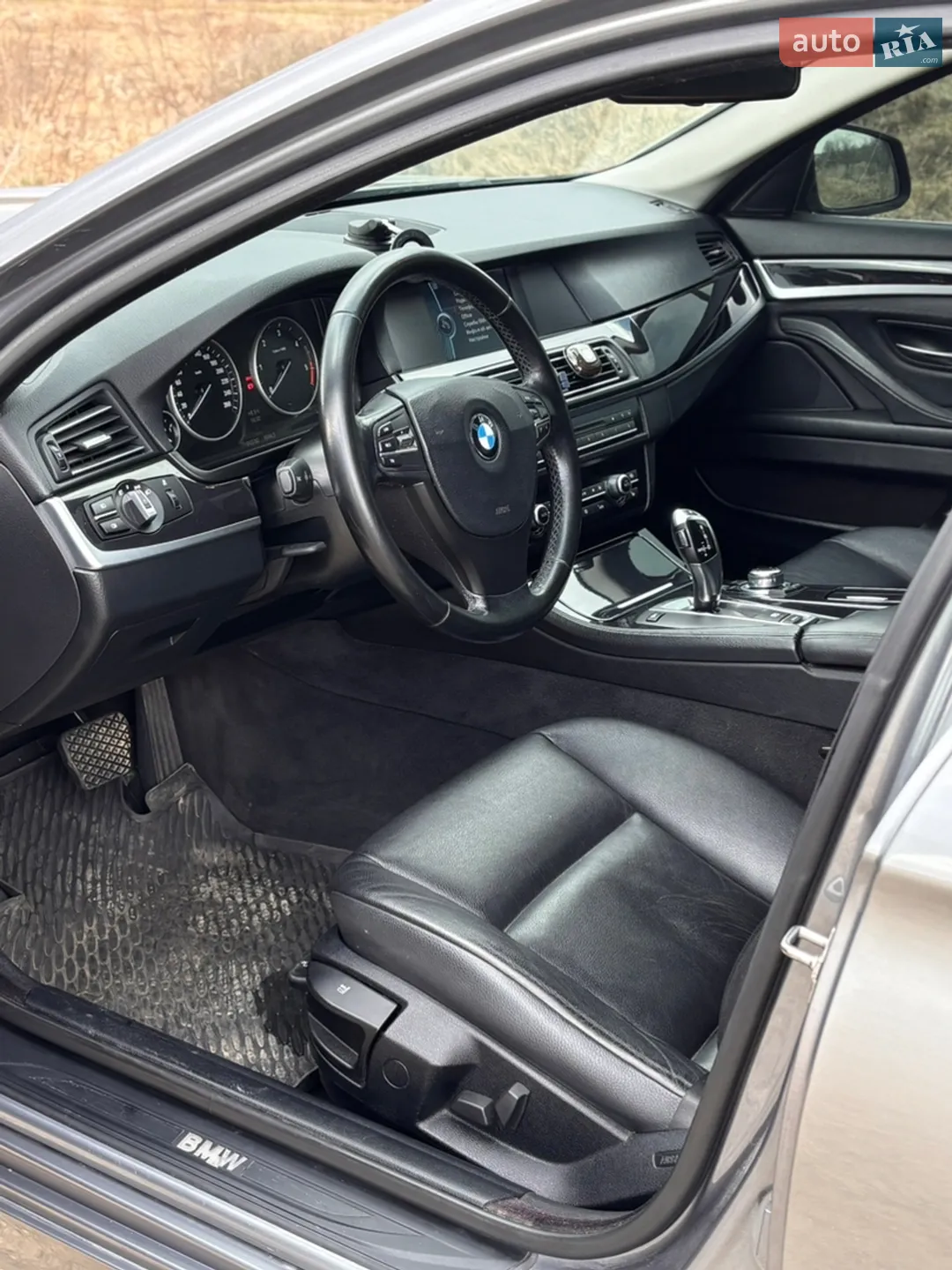 2011 BMW 5er - мініатюра 10