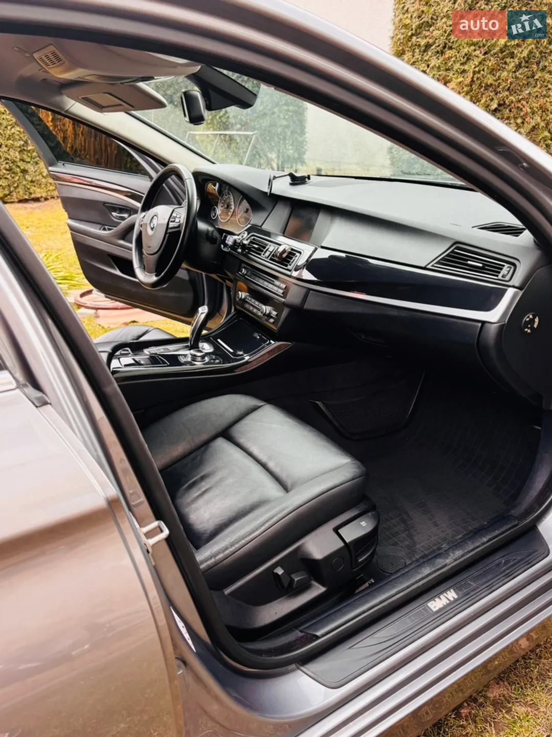 2011 BMW 5er - мініатюра 11