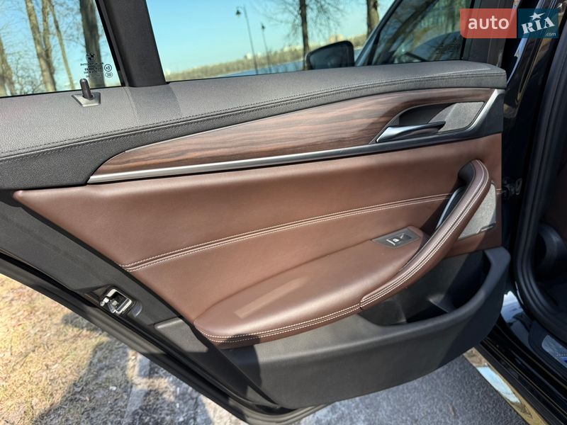Седан BMW 5 Series 2017 в Киеве фото 35 Седан BMW 5 Series 2017 в Киеве
