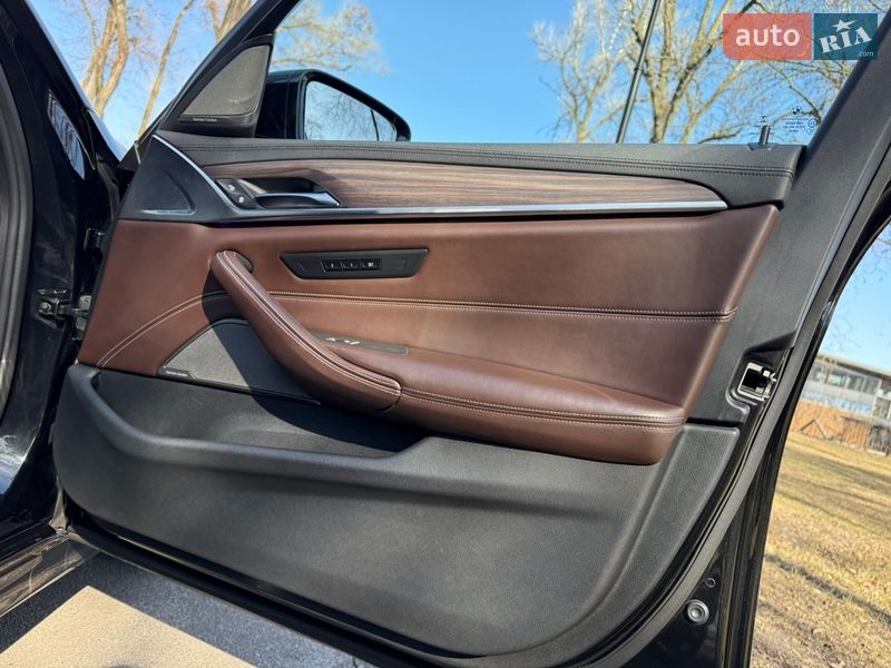 Седан BMW 5 Series 2017 в Киеве фото 40 Седан BMW 5 Series 2017 в Киеве