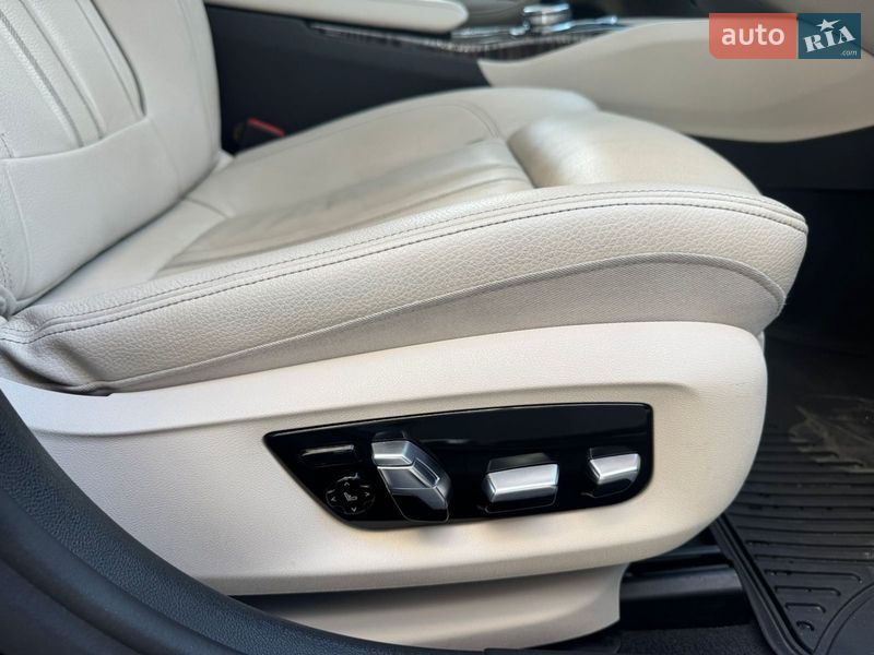 Седан BMW 5 Series 2016 в Киеве