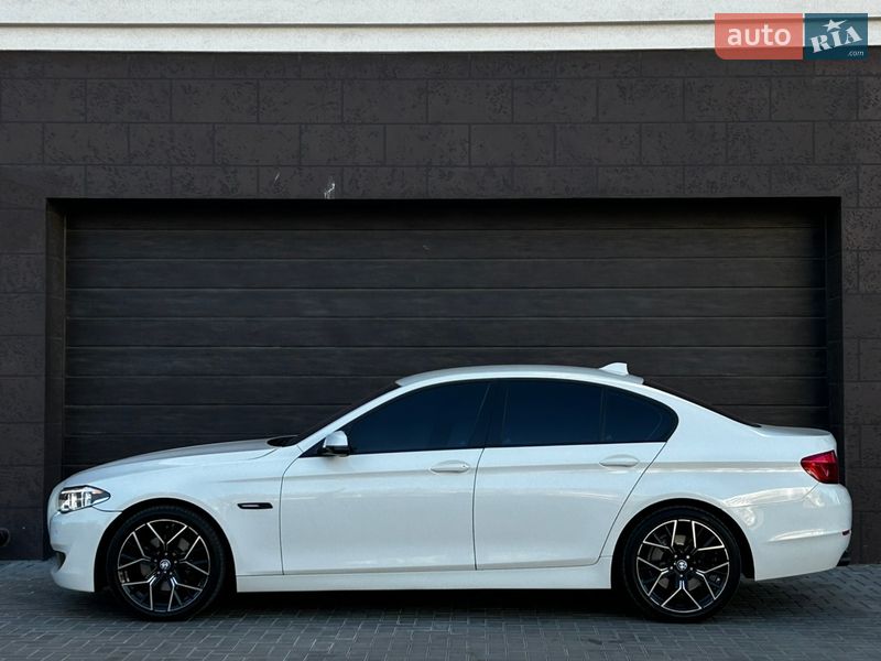 Седан BMW 5 Series 2012 в Миколаєві