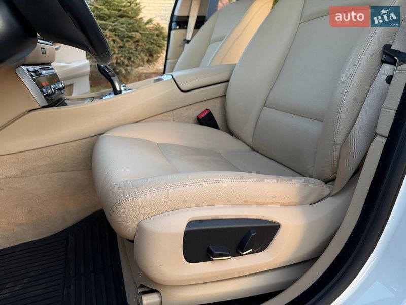 Седан BMW 5 Series 2017 в Киеве